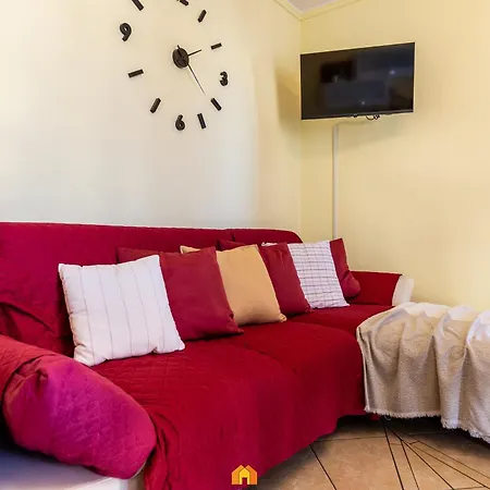 Appartement Pascoli - *